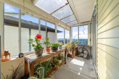 15655 Semiahmoo Avenue, White Rock, BC 