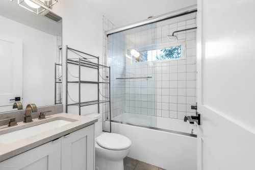 20562 46B Avenue, Langley, BC 