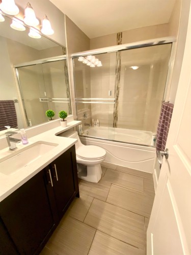 13-20187 68Th Avenue, Langley, BC - Indoor Photo Showing Bathroom
