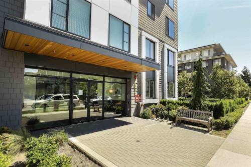 215-15825 85 Avenue  Surrey, BC V4N 6W9