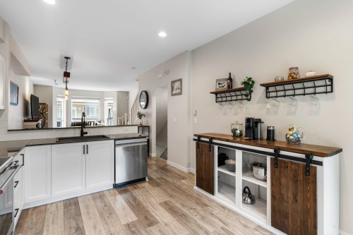 6-16772 61 Avenue, Surrey, BC 