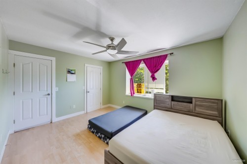 26467 32A Avenue, Langley, BC - Indoor Photo Showing Bedroom
