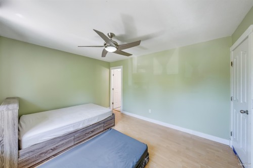 26467 32A Avenue, Langley, BC - Indoor Photo Showing Bedroom