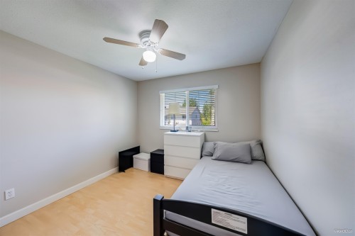 26467 32A Avenue, Langley, BC - Indoor Photo Showing Bedroom