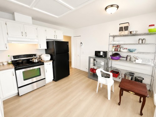 26467 32A Avenue, Langley, BC - Indoor Photo Showing Kitchen