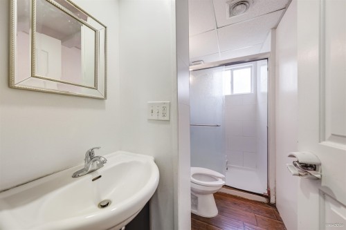 26467 32A Avenue, Langley, BC - Indoor Photo Showing Bathroom