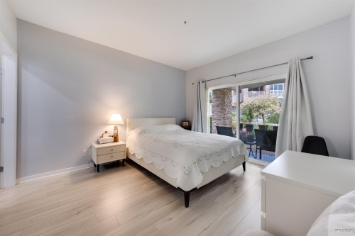 215-6440 194 Street, Surrey, BC 