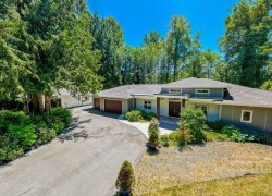 21924 6 Avenue Langley, BC V2Z 1R6