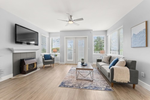 15507 Columbia Avenue, White Rock, BC 