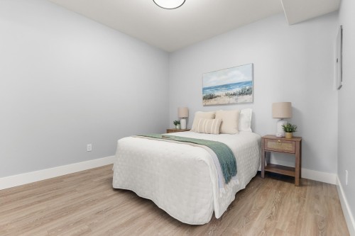15507 Columbia Avenue, White Rock, BC 
