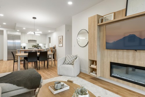 201-33160 Plaxton Crescent, Abbotsford, BC 