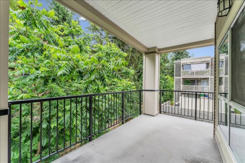 215-9655 King George Boulevard, Surrey, BC 