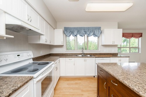 311-16068 83 Avenue, Surrey, BC 
