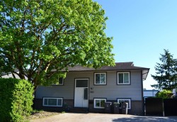 17486 61a Avenue Surrey, BC V3S 5K2