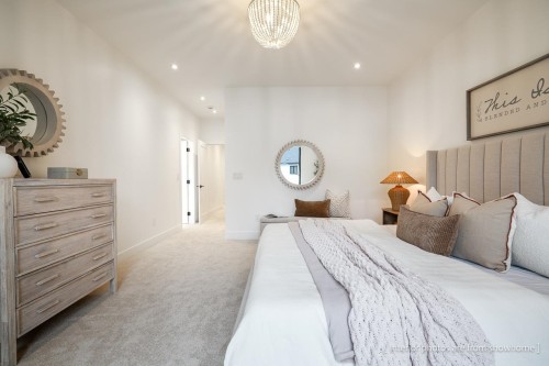 20345 41A Avenue, Langley, BC - Indoor Photo Showing Bedroom
