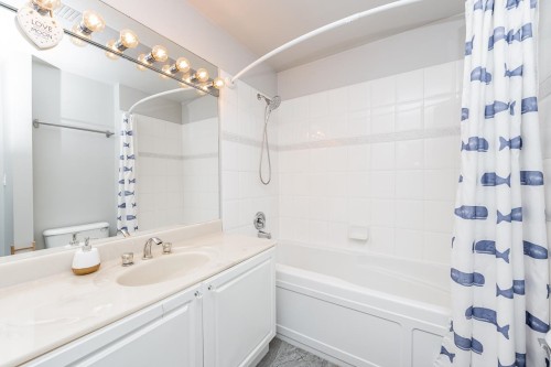 331-19528 Fraser Highway, Surrey, BC 