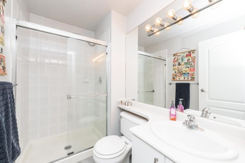 331-19528 Fraser Highway, Surrey, BC 