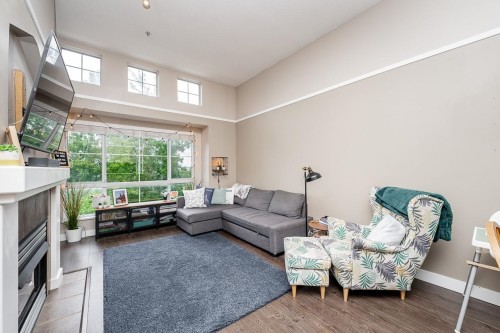 331-19528 Fraser Highway, Surrey, BC 