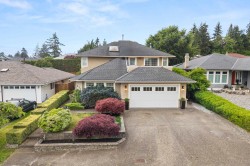 877 166 Street Surrey, BC V4A 9C4
