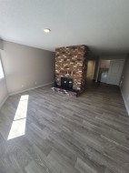 lower-15924 Buena Vista Avenue White Rock, BC V4B 2A4