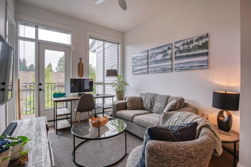 406-14968 101a Avenue  Surrey, BC V3R 0E8