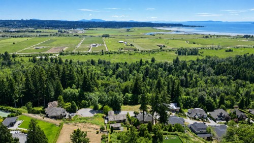 13738 55A Avenue, Surrey, BC 