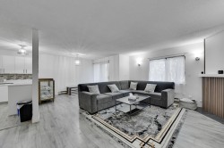 203-7064 133b Street Surrey, BC V3W 8A4