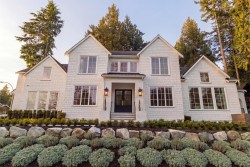 1688 127 Street Surrey, BC V4A 3S1