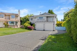 956 161a Street Surrey, BC V4A 7W6