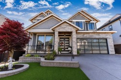 7679 155 Street Surrey, BC V3R 9C1