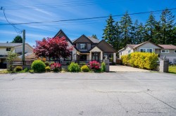 6751 135 Street Surrey, BC V3W 4W4