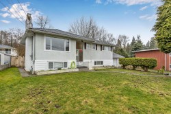 11032 86a Avenue Delta, BC V4C 2Y2