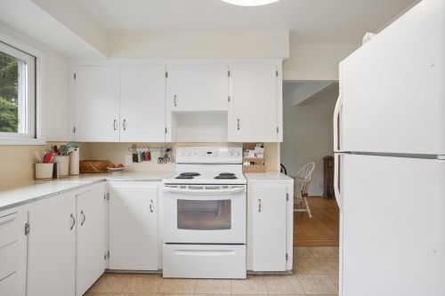 10996 Mcadam Road, Delta, BC - Indoor Photo Showing Kitchen