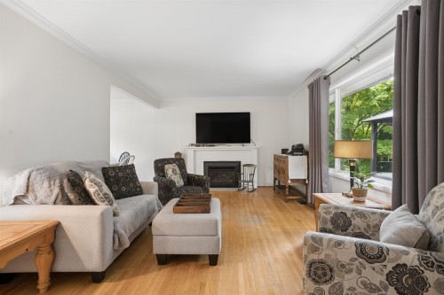 10996 Mcadam Road, Delta, BC - Indoor Photo Showing Living Room With Fireplace
