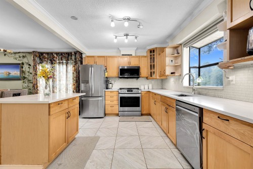 16376 96 Avenue, Surrey, BC 