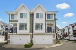 22-7374 194a Street Surrey, BC V4N 6P8