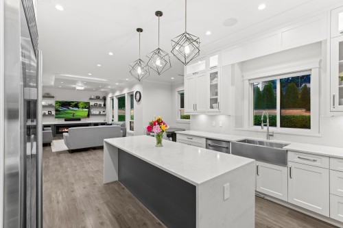 19031 60B Avenue, Surrey, BC 
