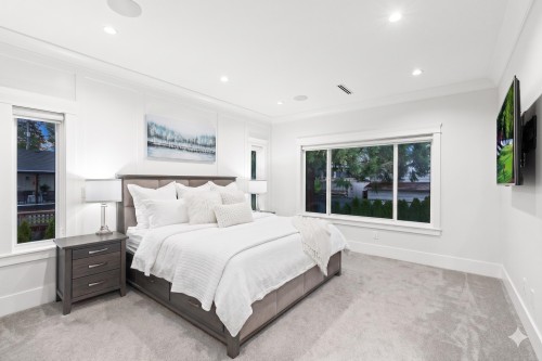 19031 60B Avenue, Surrey, BC 