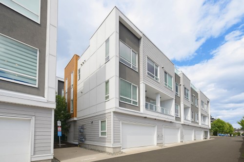 36-19628 55a Avenue  Langley, BC V3A 0M6