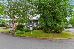 18312 59a Avenue Surrey, BC V3S 5Y1