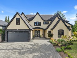 15512 109 Avenue Surrey, BC V3R 7E8