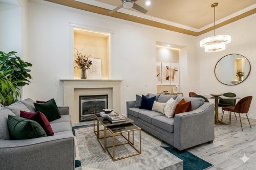 7049 150 Street, Surrey, BC - Indoor Photo Showing Living Room With Fireplace