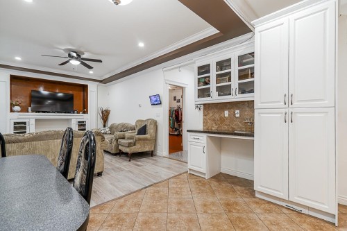 7049 150 Street, Surrey, BC - Indoor Photo Showing Dining Room