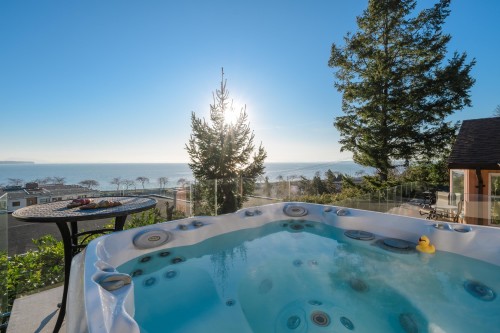 14810 Prospect Avenue  White Rock, BC V4B 2B1