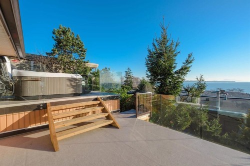 14810 Prospect Avenue, White Rock, BC 