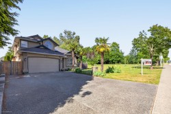 15465 80 Avenue Surrey, BC V3S 2J2