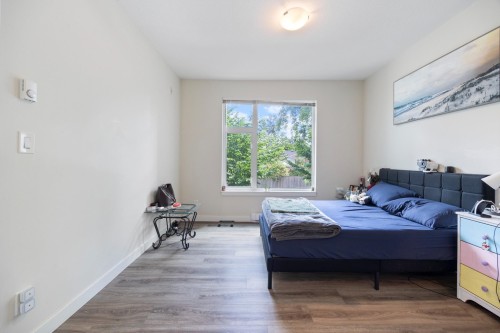 220-10838 Whalley Boulevard, Surrey, BC 