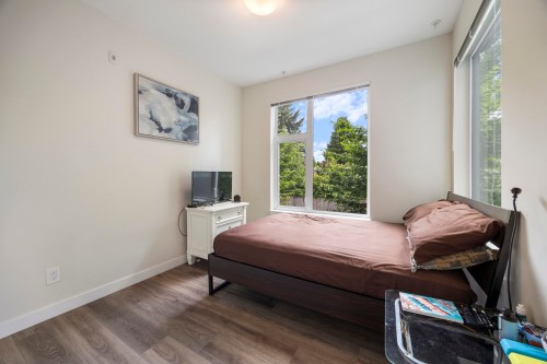 220-10838 Whalley Boulevard, Surrey, BC 