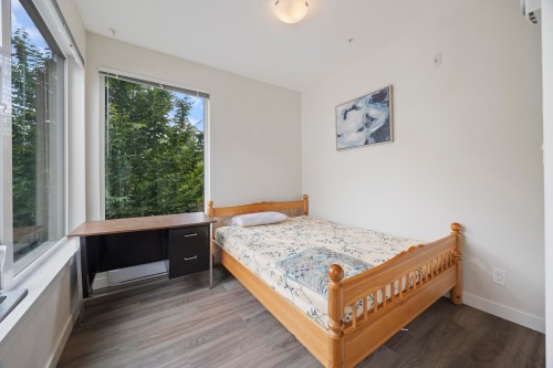 220-10838 Whalley Boulevard, Surrey, BC 