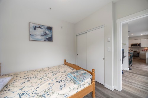 220-10838 Whalley Boulevard, Surrey, BC 